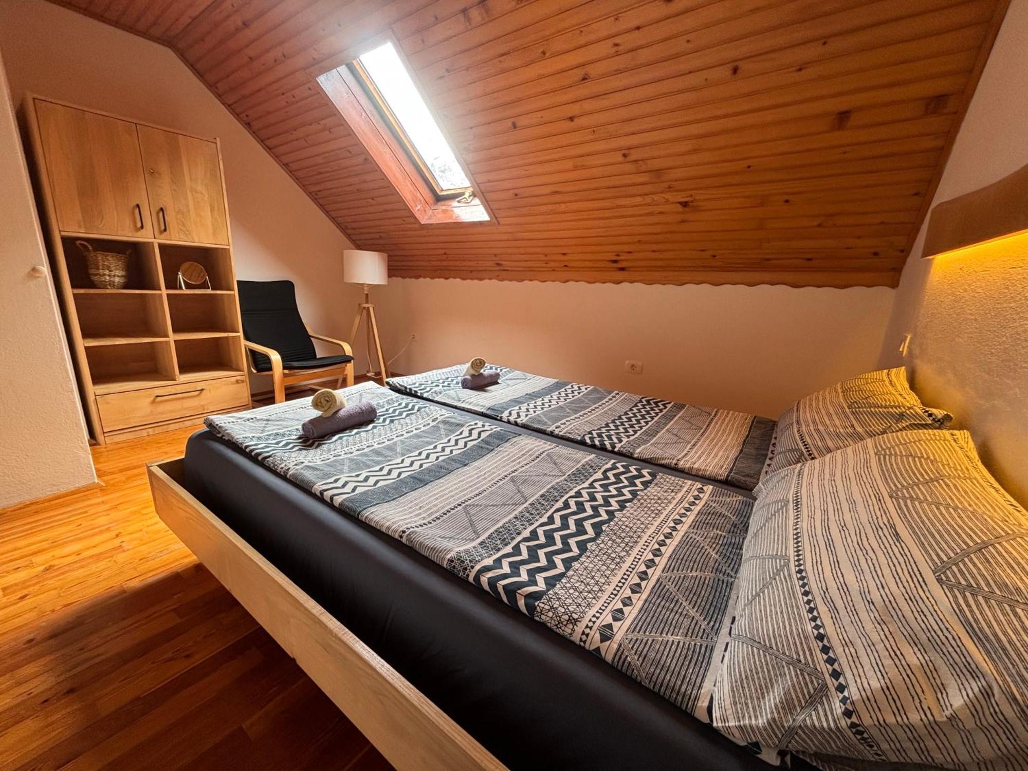 Hisa Patricija Apartment โซชา ภายนอก รูปภาพ