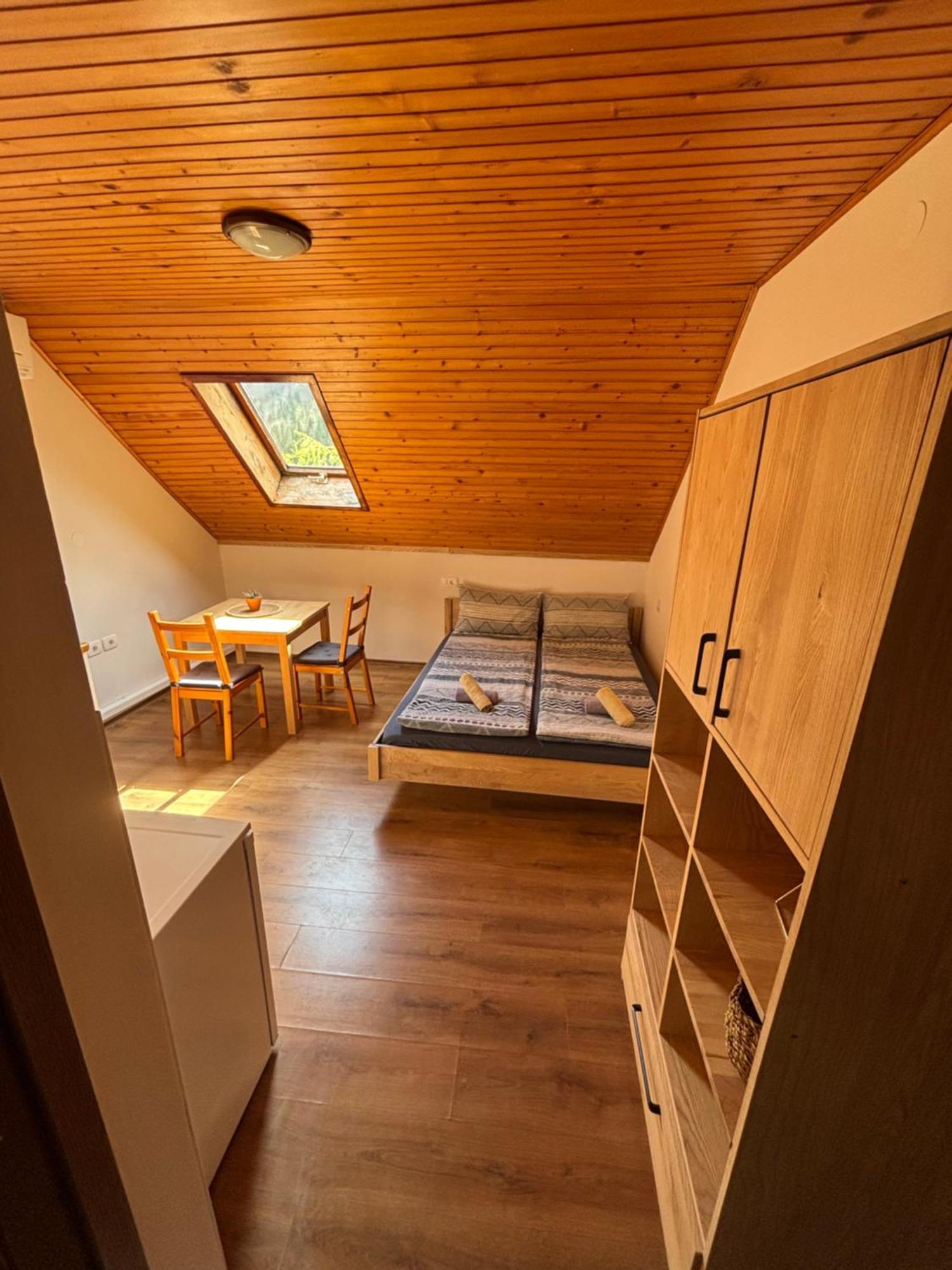 Hisa Patricija Apartment โซชา ภายนอก รูปภาพ